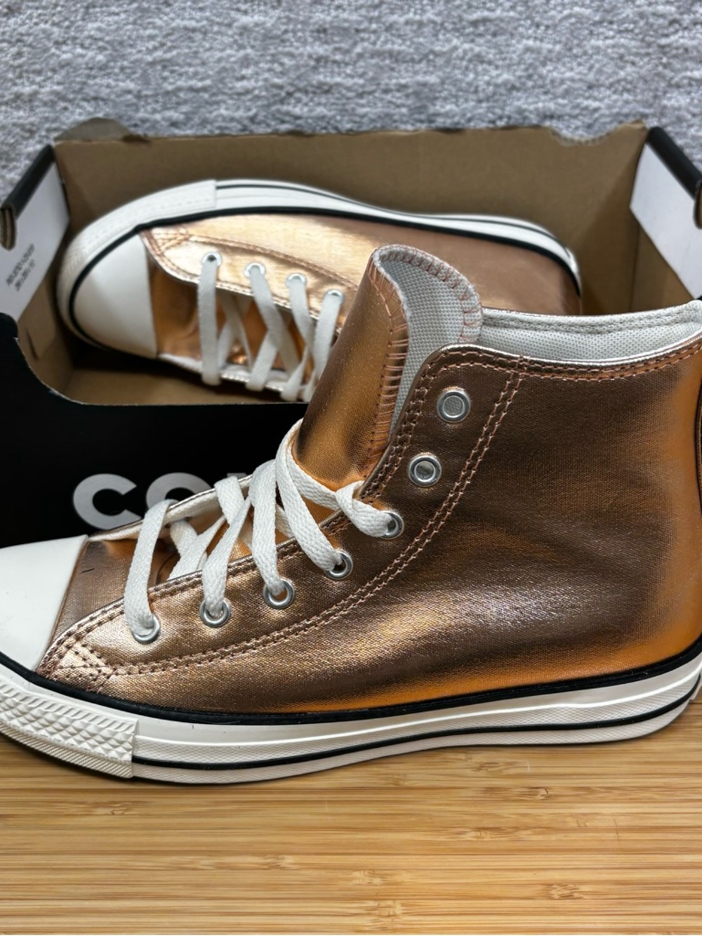 CONVERSE Chuck Taylor All Star Hi Top Metallic Gold Big Kids Sz 5.5 Woman’s 7.5
